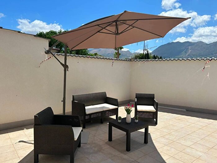 Appartamento con 5 locali in affitto in Via Nazionale Carini Palermo, Carini