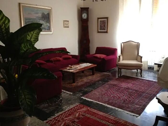 Appartamento con 6 locali in vendita in Arcola