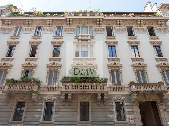 Appartamento bilocale in vendita in Via Cosimo del Fante, Milano