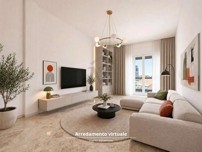 Appartamento con 6 locali in vendita in Reggio nell'Emilia
