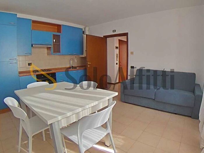 Appartamento bilocale in affitto in Via di Briamasco, Semicentro, Trento