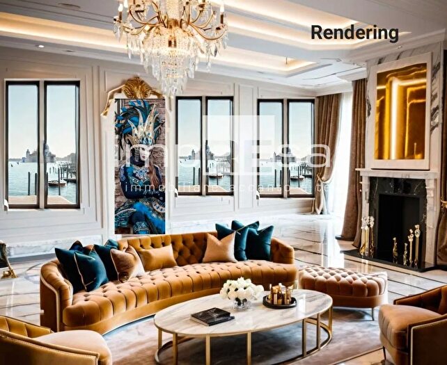 Appartamento con 8 locali in vendita in Riva dei Sette Martiri, Venezia