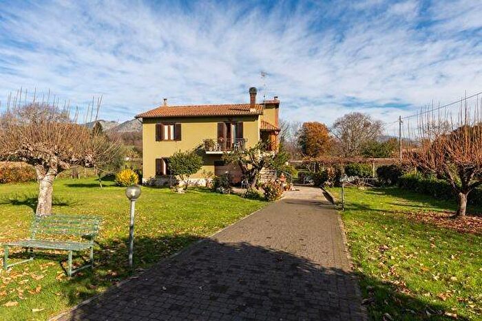 Casa quadrilocale in vendita in Via della Selce, Cave