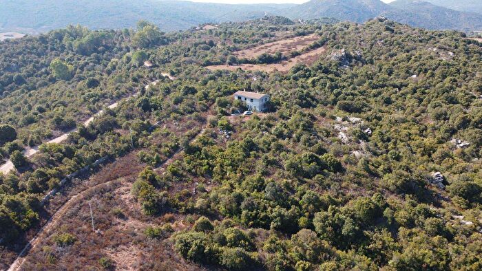 Casa con 5 locali in vendita in Sole Ruiu, Olbia
