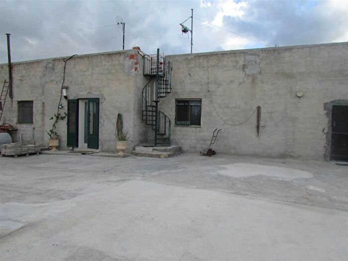Casa con 7 locali in vendita in Contrada Bordea Sciacca, Sciacca