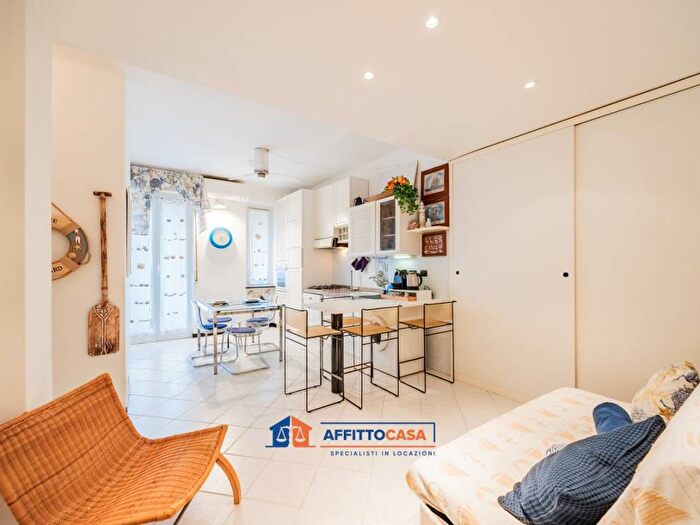 Appartamento bilocale in affitto in Via Don Giovanni Boselli, Via Roma Borgo Barusso, Alassio