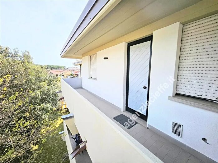 Appartamento quadrilocale in vendita in Massa