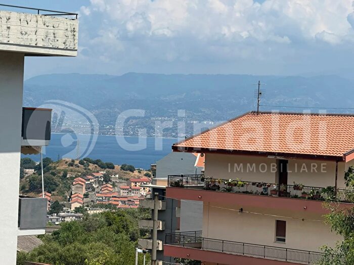 Appartamento trilocale in vendita in Sda Comunale per San Giovannello, Messina
