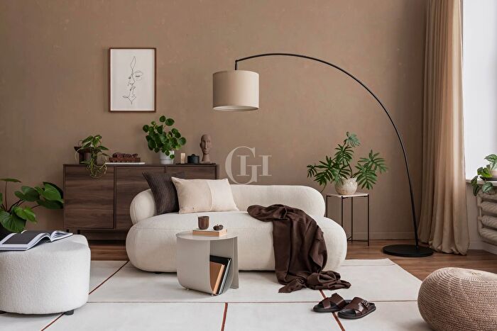 Appartamento quadrilocale in vendita in Desenzano Del Garda