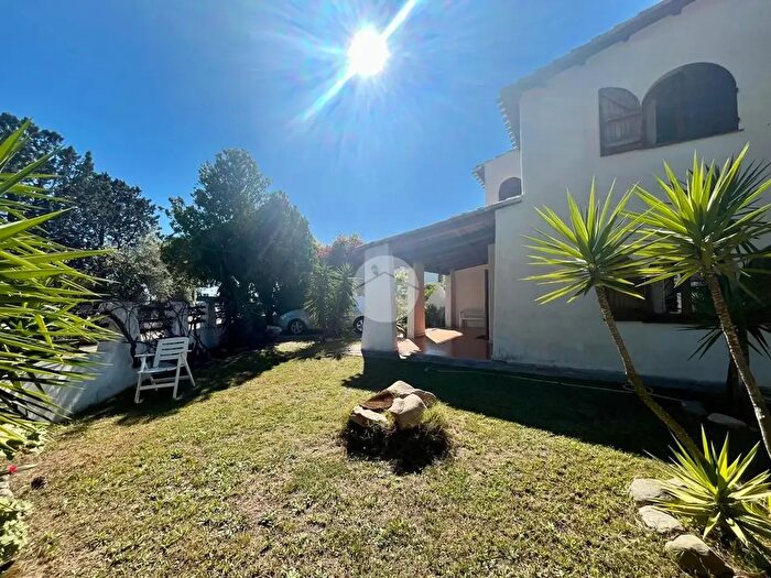 Casa quadrilocale in vendita in Via Volturno, Quartu SantElena