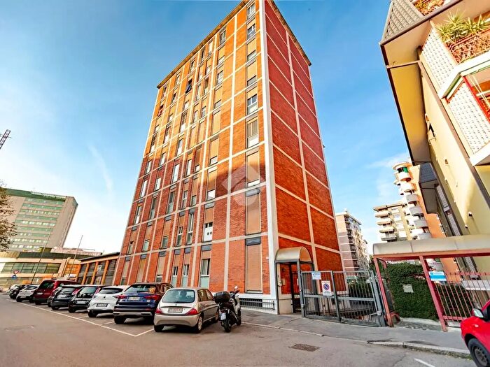 Appartamento bilocale in vendita in Via Confalonieri, Sesto San Giovanni