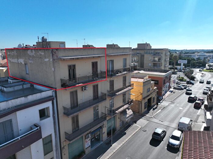 Appartamento trilocale in vendita in Via Resistenza Partigiana, Modica