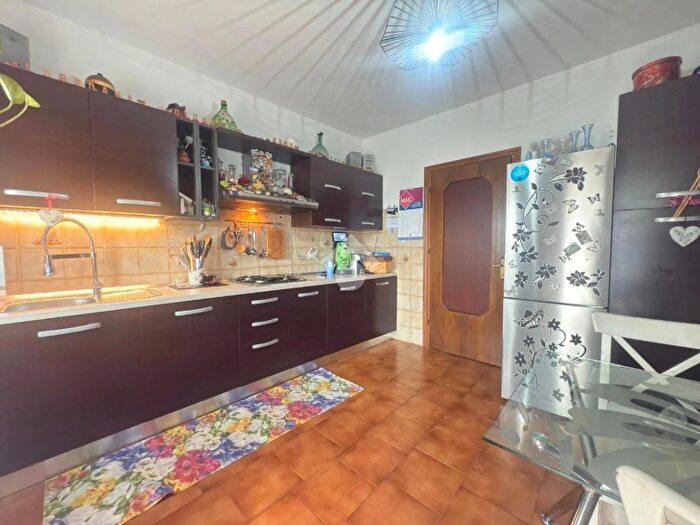 Appartamento quadrilocale in vendita in Via Chiavica, Lonigo