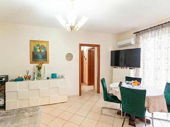 Appartamento quadrilocale in vendita in Via Carlo Alberto dalla Chiesa, Capaccio