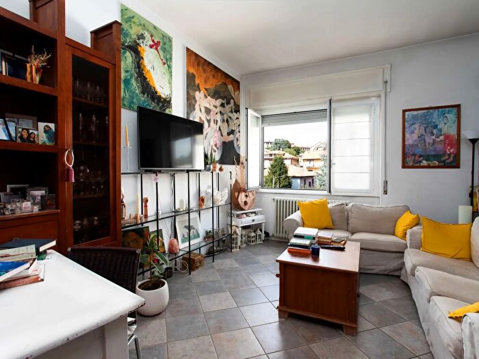 Appartamento con 5 locali in vendita in Via Torre, Cantu'