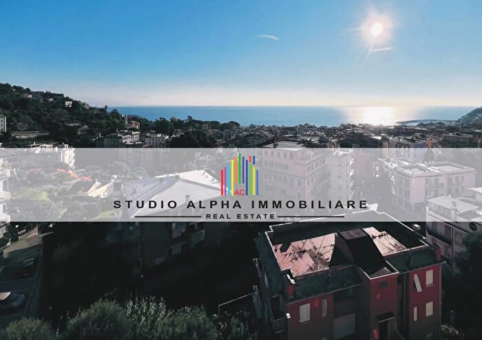 Appartamento con 10 locali in vendita in Via Giuseppe Mina, Arenzano