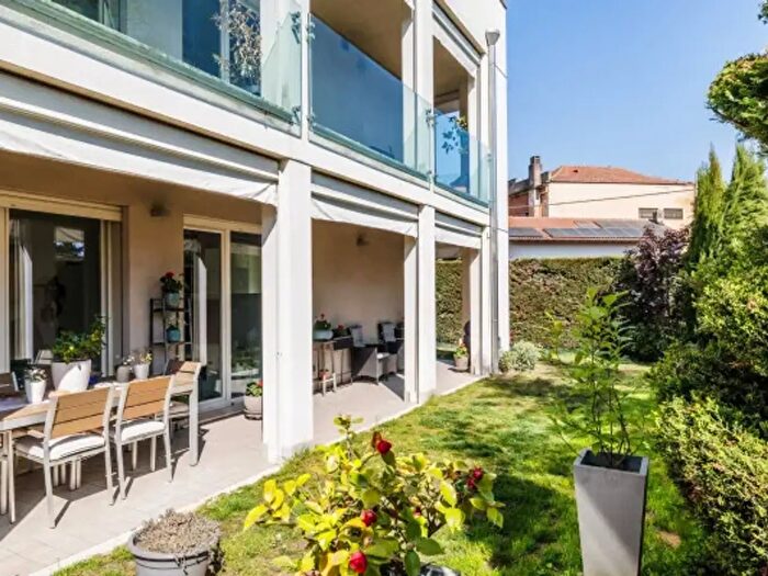 Appartamento trilocale in vendita in Via Gazzulli, Sesto Calende