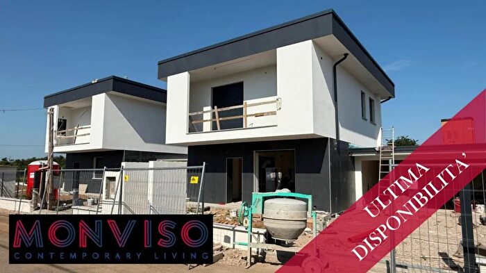 Casa quadrilocale in vendita in Via Monviso Rovello Porro, Rovello Porro