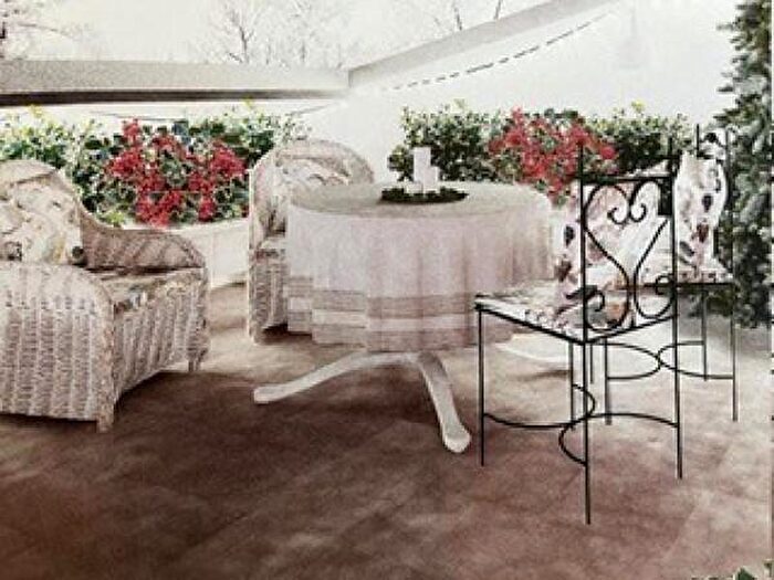 Appartamento con 5 locali in vendita in Via Don Zefferino Jodi, Reggio Emilia