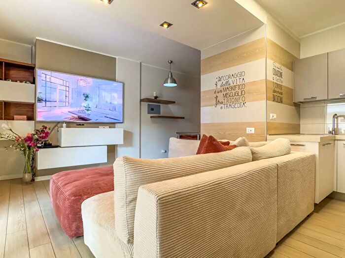 Appartamento bilocale in vendita in Via Grecale, Cagliari