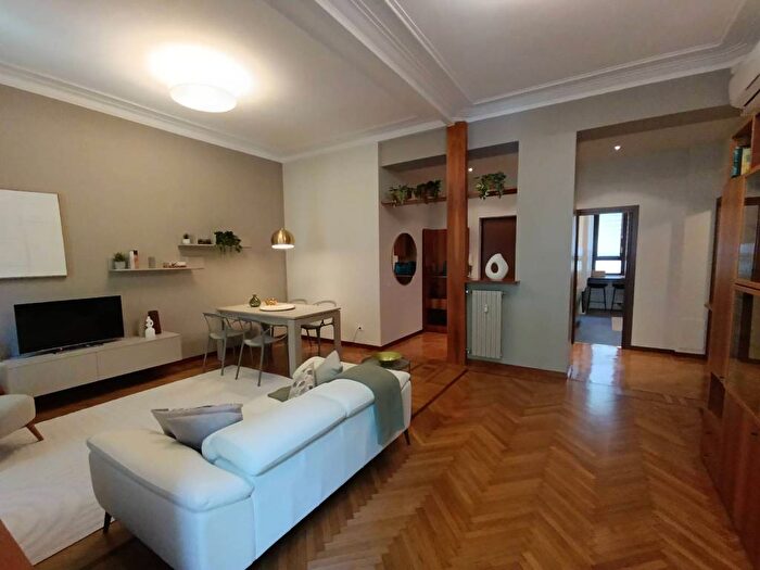 Appartamento trilocale in affitto in Via Leone Pancaldo, Morgagni, Milano
