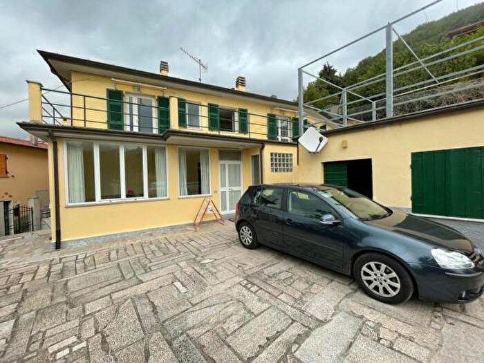 Casa con 6 locali in vendita in Località Santa Maria, Calice Al Cornoviglio