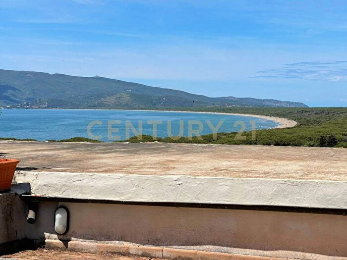 Appartamento trilocale in affitto in Via delle Mimose, Ansedonia, Orbetello