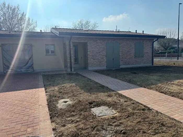 Casa quadrilocale in vendita in Via Achille Grandi, Albinea