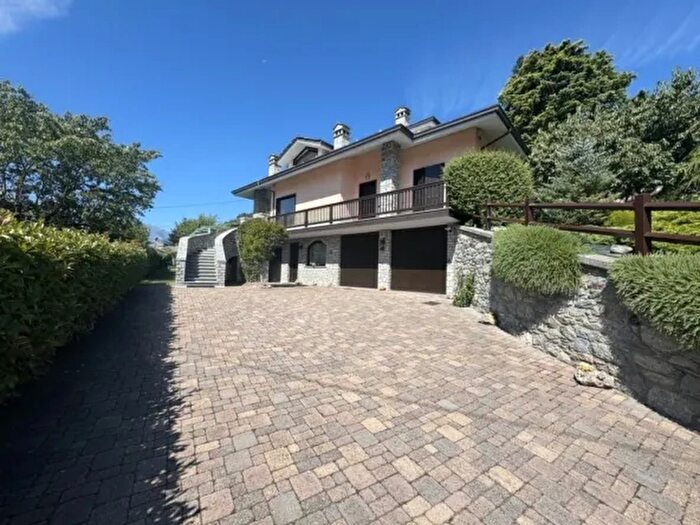 Casa in affitto in Cogne