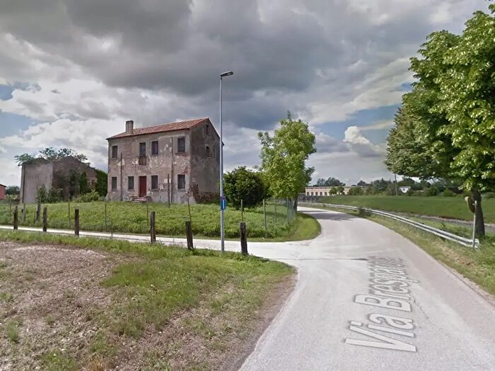 Casa in vendita in Via Bresparola, Polesella