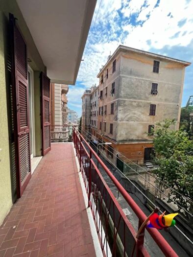 Appartamento quadrilocale in vendita in Via Giuseppe Galliano Genova, Genova