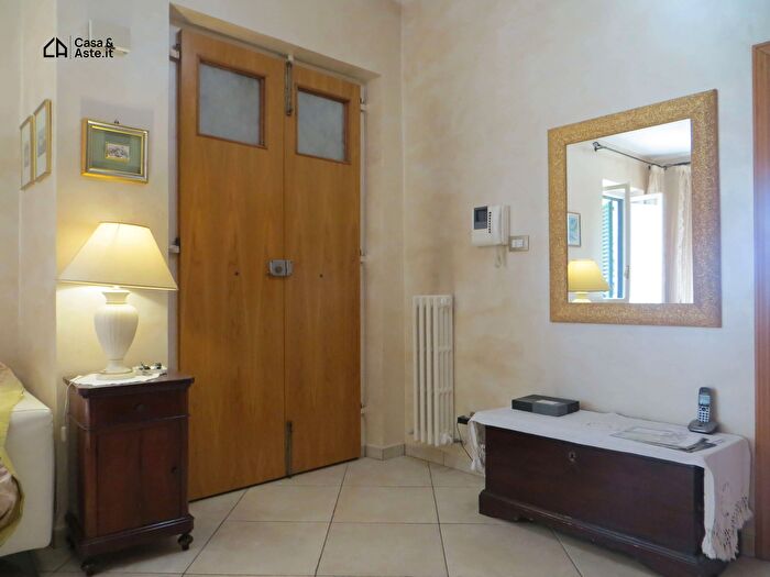 Appartamento con 5 locali in vendita in Via Umbria, Montegranaro