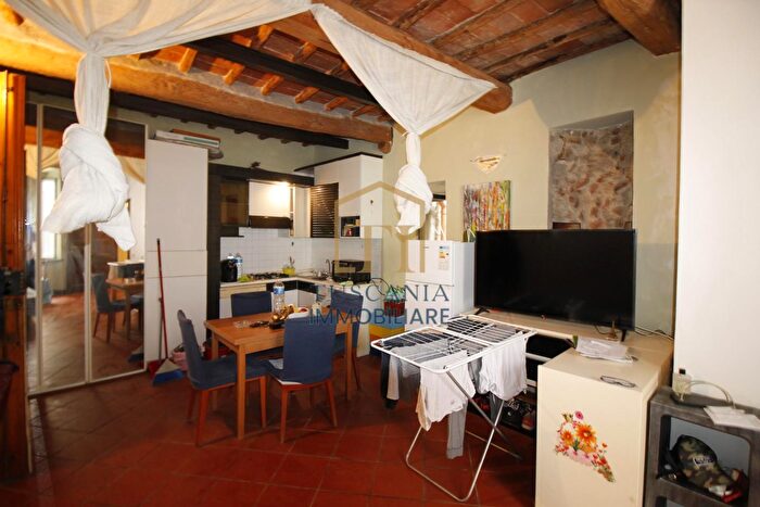 Appartamento monolocale in vendita in Colle Di Val DElsa