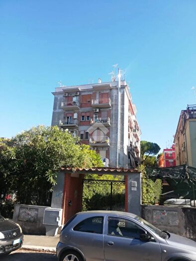 Appartamento bilocale in vendita in Via degli Olmi, Roma