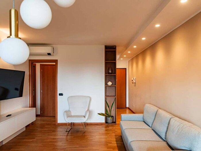 Appartamento trilocale in affitto in Via delle Forze Armate, San Carlo, Milano