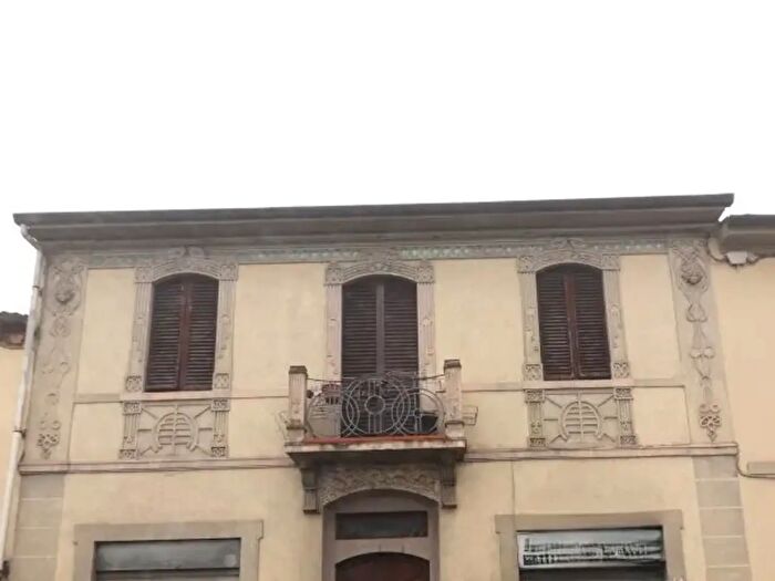 Casa con 5 locali in vendita in Viale Armando Diaz, Montevarchi