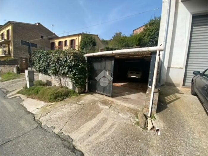 Appartamento quadrilocale in vendita in Via Giuseppe Contadini, Montefiascone