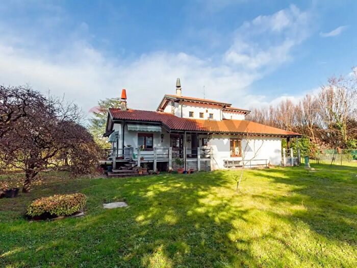 Casa con 5 locali in vendita in Via Pastrengo b, Vimercate