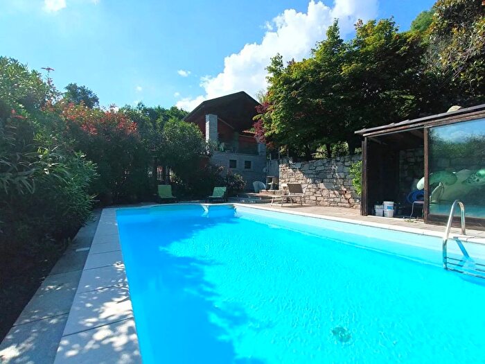 Casa con 5 locali in vendita in Vignone