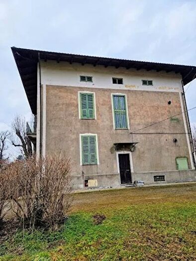 Casa con 10 locali in vendita in Via Principe Amedeo Aglie, Aglie
