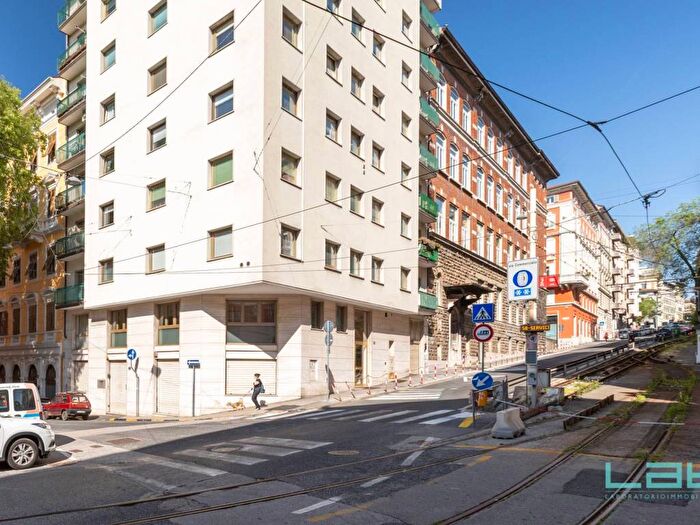 Appartamento bilocale in affitto in Via Commerciale, Roiano, Trieste