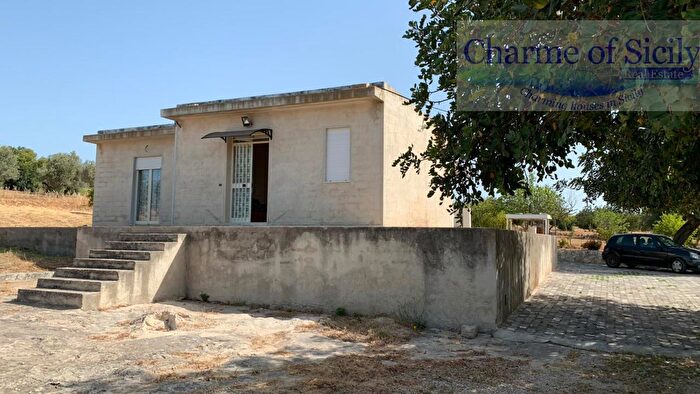 Casa bilocale in vendita in Contrada Graffetta, Modica