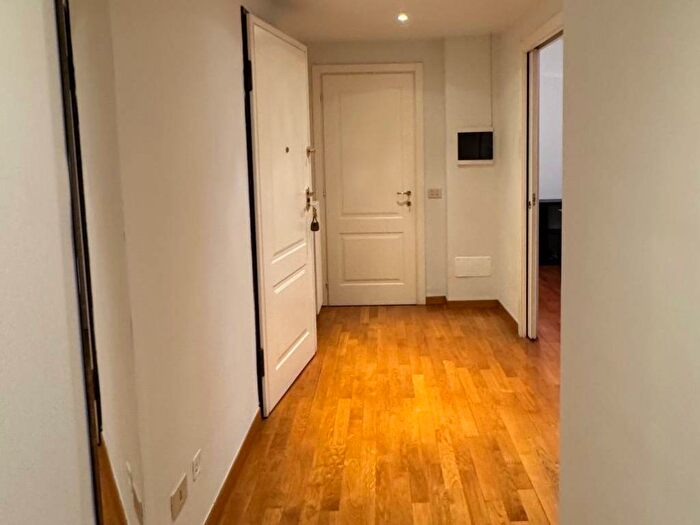 Appartamento monolocale in affitto in Piazza Giovine Italia, Vincenzo Monti, Milano