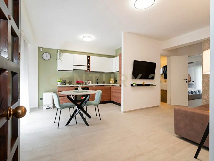 Appartamento bilocale in affitto in Via Vampolieri, Aci Castello