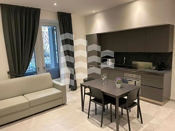 Appartamento bilocale in affitto in Via Washington, Milano