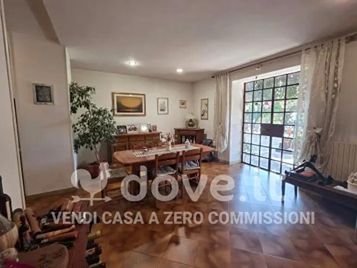 Casa con 5 locali in vendita in Via di Contrada San Antonio, Velletri