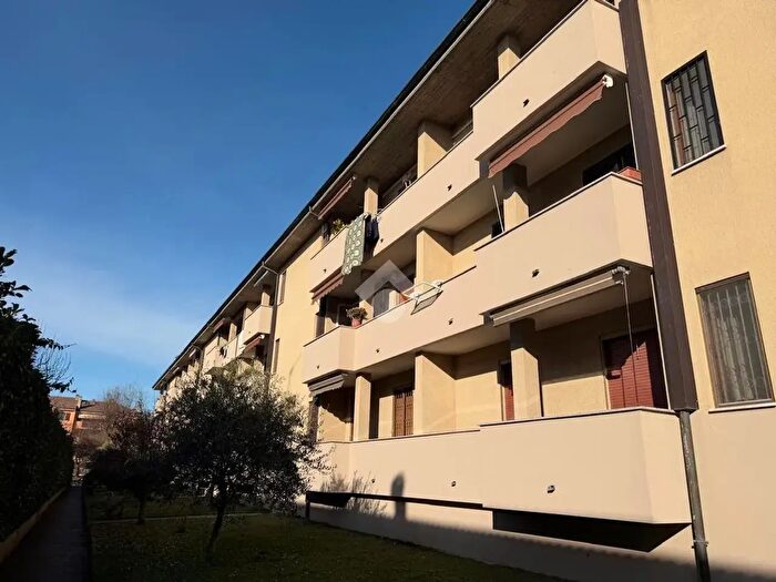 Appartamento trilocale in vendita in Via Aldo Moro, Vignate
