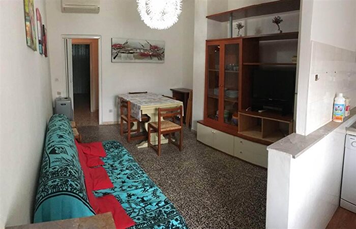 Appartamento quadrilocale in affitto in Via Giacomelli, Follonica