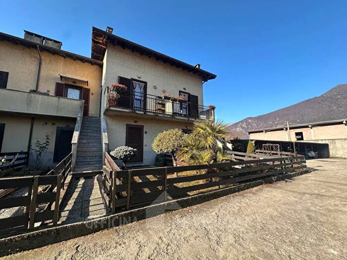 Appartamento bilocale in vendita in Via Antonio Bassi, Delebio