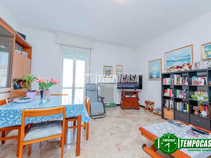 Appartamento trilocale in vendita in Via Pietro da Noceto, Piacenza